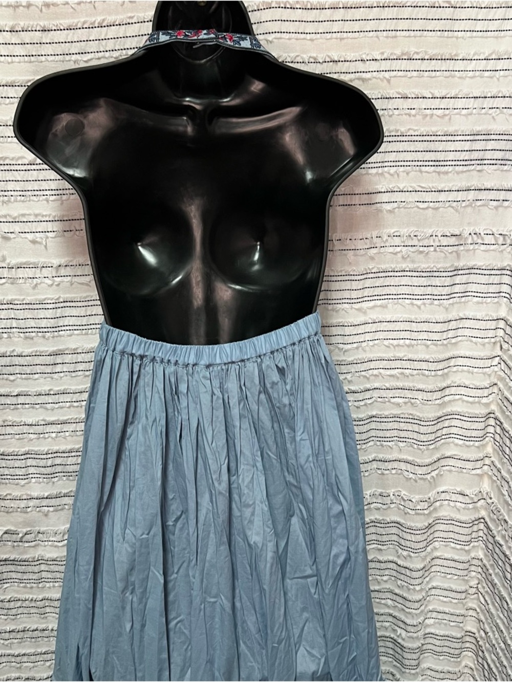 SOLD Moda International 100% Cotton Halter Maxi Dress Blue Embroidered Size S - Picture 4 of 6